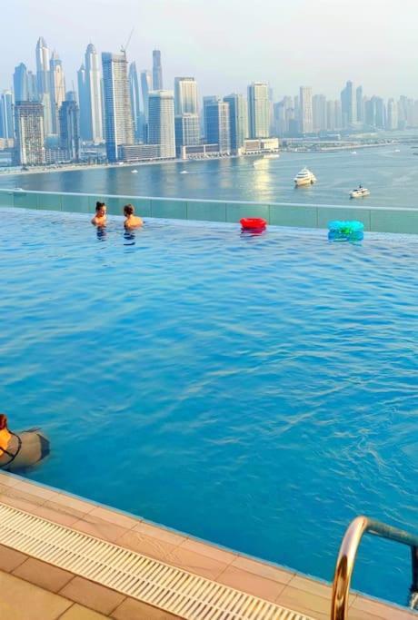 Amazing Apartment With Infinity Pool Dubai Exterior photo
